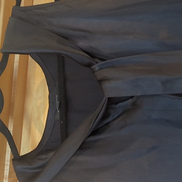 Karen Kane black blouse with tie front - Picture 2 of 4